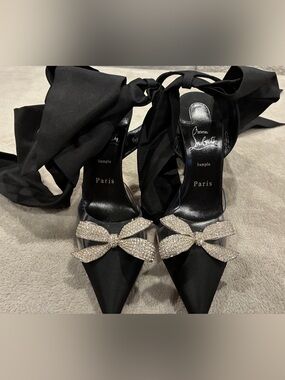 DISCOUNTEChristian Louboutin Black Satin Pointed Toe Bow Pumps with Crystal Bows